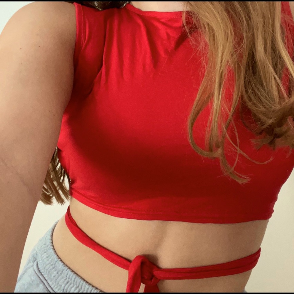red crop top